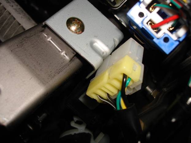 C:\Documents and Settings\Paulk\Desktop\Flex Innovations\Installs\Cabin Air Filter\DSC02741.JPG